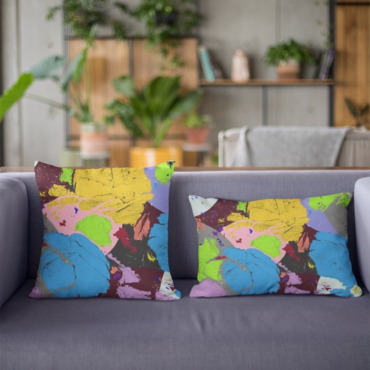 万華鏡のように千変万化するパターン。 クッション