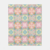 万華鏡のように千変万化するパターン フリースブランケット (正面)