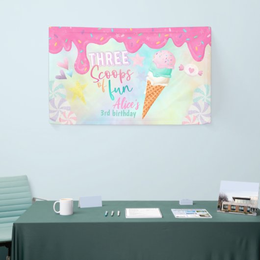 三つのおもしろい 横断幕 (トレードショー)