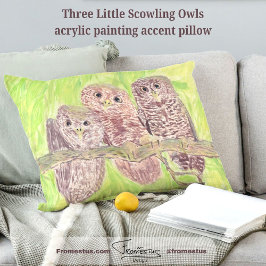 三つの小さなスクワリングのフクロウ絵画 – アクリル。 アクセントクッション