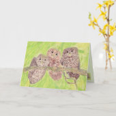 三つの小さなスクワリングのフクロウ絵画 – アクリル。 カード (黄色い花)