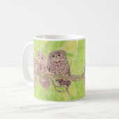 三つの小さなスクワリングのフクロウ絵画 – アクリル。 コーヒーマグカップ (正面左)