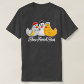 三つフランスのの鶏12日クリスマスソングおもしろい Tシャツ (デザイン正面)