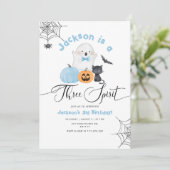 三人のスピリットハロウィーン青い不気味な男の子の誕生日 招待状 (スタンド正面)