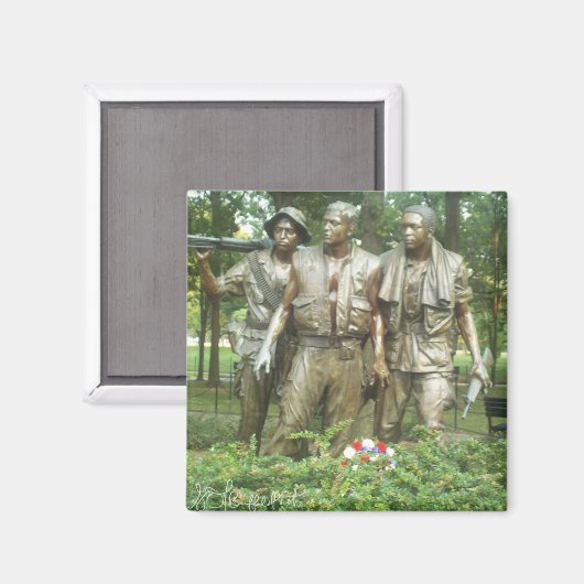 三人の兵士の像 マグネット (正面/裏面)