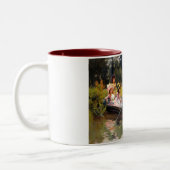 三人の婦人と一人の男が舟に乗った ツートーンマグカップ (左)