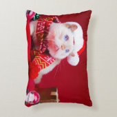 三叉の矛猫のクリスマスの枕 アクセントクッション (正面(垂直))