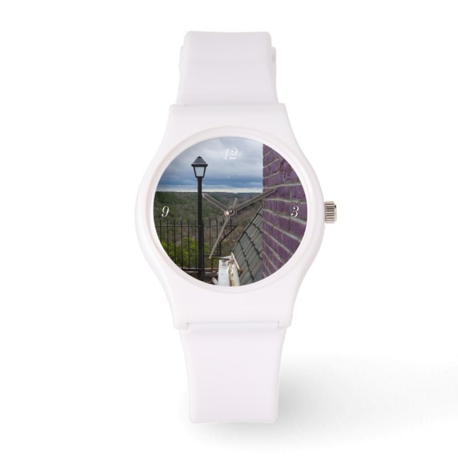 三日月の向こうに 腕時計 (正面)