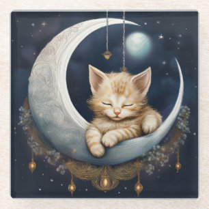 三日月の物体で眠っている子猫 ガラスコースター