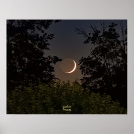 三日月の設定 ポスター