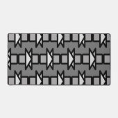 三角形と長方形のモダンデザイン、グレーと黒 デスクマット (正面)