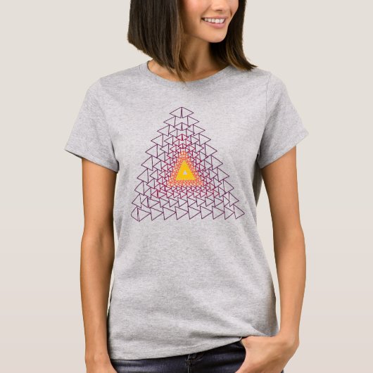 三角形の幾何学模様のTシャツ。 Tシャツ (正面)
