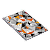 三角形の継ぎ目のないパターン。対照的なおしゃれ ノートブック (右側)