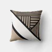 三角形ストライプのオプション – トープ、白黒 クッション (裏面)