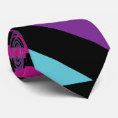 三角形ストライプの – ピンク、紫、青、黒 ネクタイ (ロール)