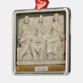 三重の母神の奉納の彫刻 メタルオーナメント (左)