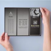 三重ヨガスタジオパンフレットブラック&シルバーZEN チラシ (手)