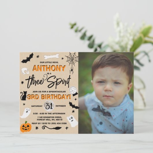 三霊！ハロウィーン3回目の誕生日の写真 招待状 (スタンド正面)