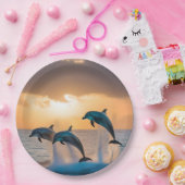 三頭のイルカが日没を見て飛び跳ねた。 ペーパープレート (パーティー)