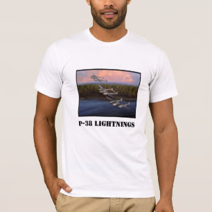 三P-38稲妻飛んでいる形成 Tシャツ
