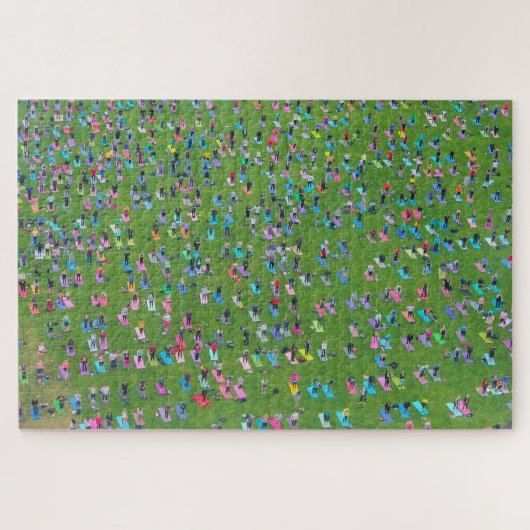 上から一緒にヨガをしている人が多い ジグソーパズル (横)