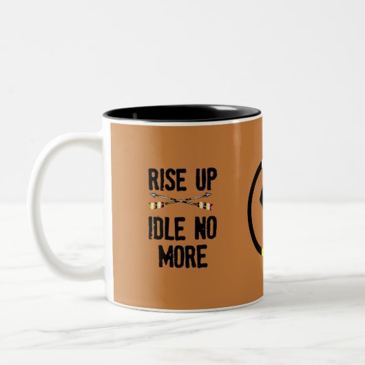 上がって下さい-これ以上のマグを空転させないで下さい ツートーンマグカップ (左)