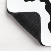 上げられた握りこぶしアフリカ マウスパッド (コーナー)