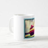 上にカラフルさくらんぼ付きカップケーキ コーヒーマグカップ (正面左)