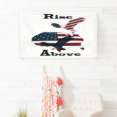 上に上がる 横断幕 (インサイチュ)