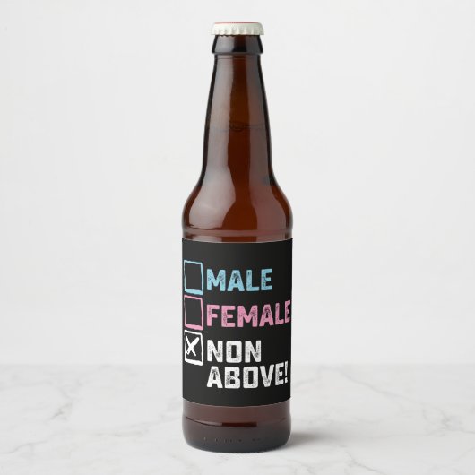 上に女性の男性！トランスジェンダーおもしろいゲイ ビールラベル (正面)