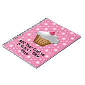 上のピンクのさくらんぼが付いている切り出しのカップケーキ ノートブック (左側)