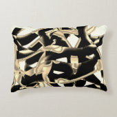 上のベージュと黒のスクラップまたはリボンを破壊澄ん アクセントクッション (正面)