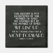 上へ上へ移動と前方へ移動の感動的引用文 マグネット (正面)