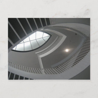 上を熱狂する見上げる階段 ポストカード