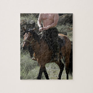 上半身裸のPutinは馬に乗ります ジグソーパズル