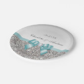 上品でフェイクなティール(緑がかった色)の弓銀のスパンコールの結婚 ペーパープレート (アングル)