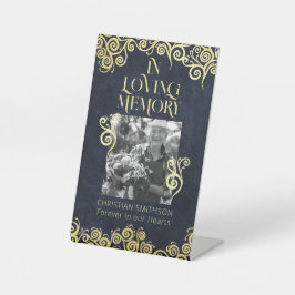 上品で華やかなネイビーブルーと金ゴールド冬の結婚式 台座サイン