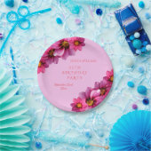 上品で装飾的な角のダリアの第25誕生日 ペーパープレート (パーティー)