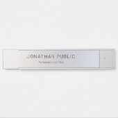 上品で魅力的な銀製のテンプレートのエレガントなモダン サインプレート (正面)