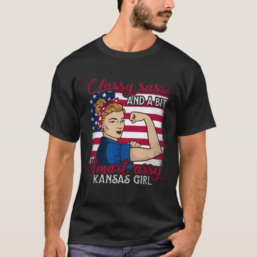 上品なサッシーと少しアッシー頭が切れるカンザスガール1 Tシャツ (正面)