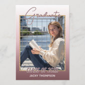 上品なシックなグラデーションモーブタウペダークピンクの卒業 案内状 (正面)