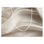 上品なシャンパンゴールド ロマンティック 偽サテン ラージペーパーバッグ (裏面)