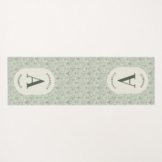 上品なセージ緑の家族モノグラムエレガントモダンy ヨガマット (裏面(横))