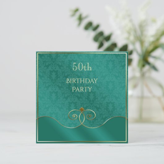 上品なティール（緑がかった色）と金ゴールド旋回、ダマスク50誕生日 招待状 (スタンド正面)