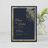上品なネイビーのブルー金ゴールドフローラレース日付を保存 招待状 (スタンド正面)