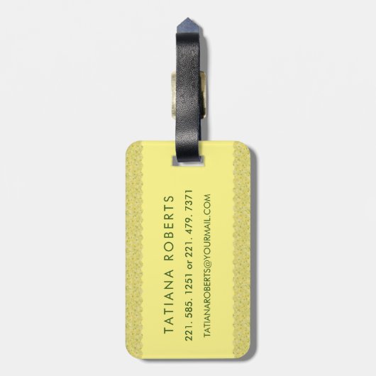 上品なフローラモノグラムの文字T黄色（緑） ラゲッジタグ (裏面縦)