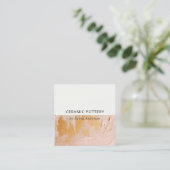 上品なブッシュピンク金ゴールド絵を描油テクスチャQRコード スクエア名刺 (スタンド正面)