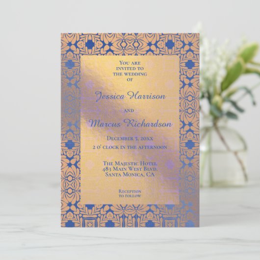 上品なブルーとゴールドフォイルパターン(の模様が)あるフローラ結婚 招待状 (スタンド正面)