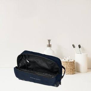 上品なメンズモノグラムの  パーソナライズされた   ドップキット