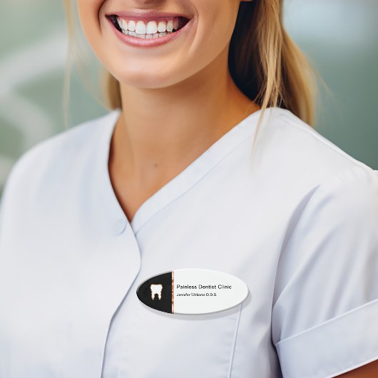 上品な楕円歯科医院スタッフ 名札